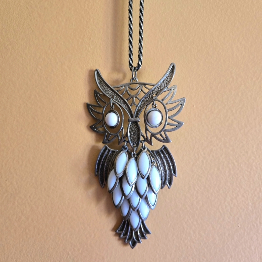Owl Pendant Vintage Necklace